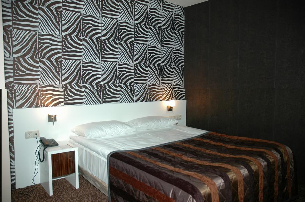 Amar Hotel Ancara Quarto foto